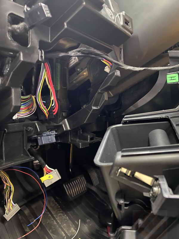 Geely_Monjaro_Re - разбор 3